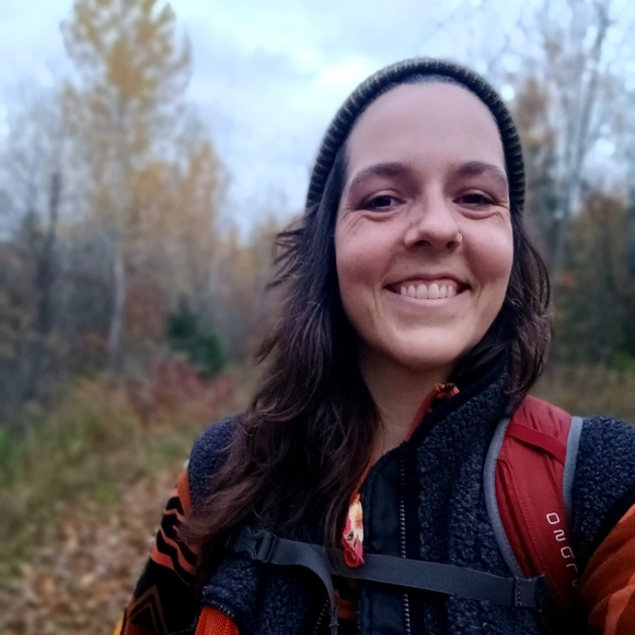 Meet your Posher, Léïla - Picture 1 of 1